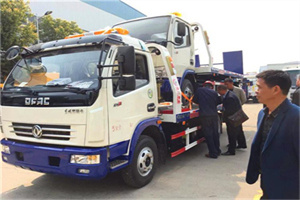 铜陵汽车道路救援拖车价格